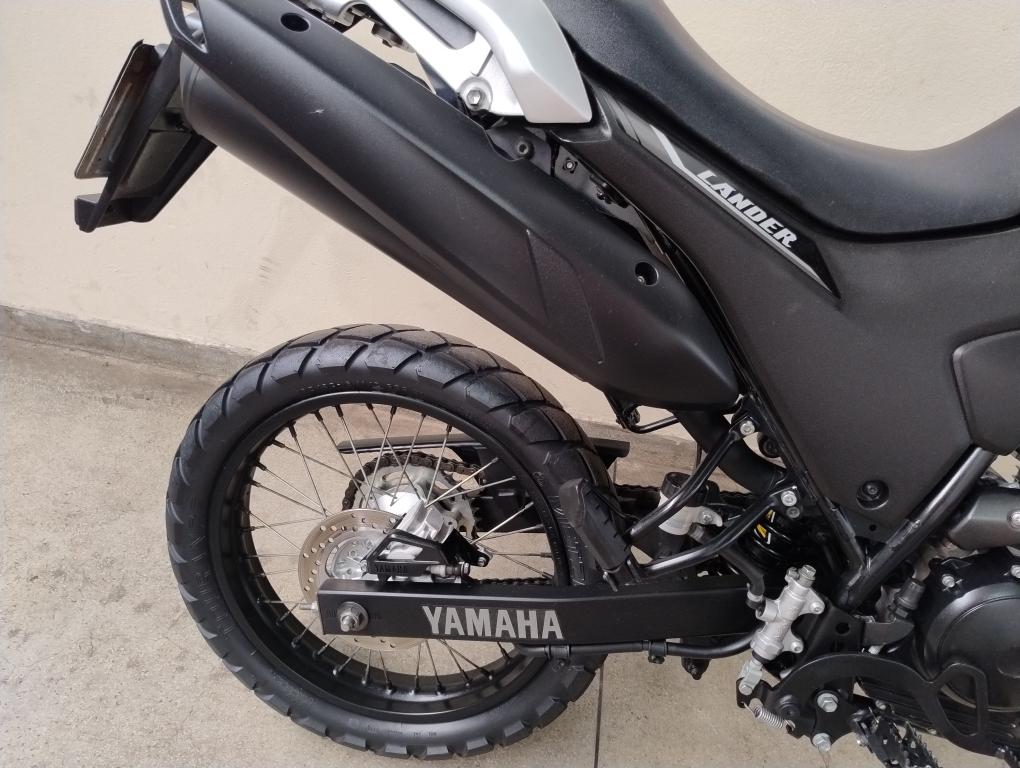 YAMAHA XTZ 250 - Foto