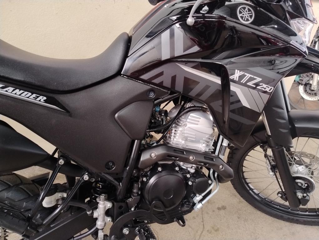 YAMAHA XTZ 250 - Foto