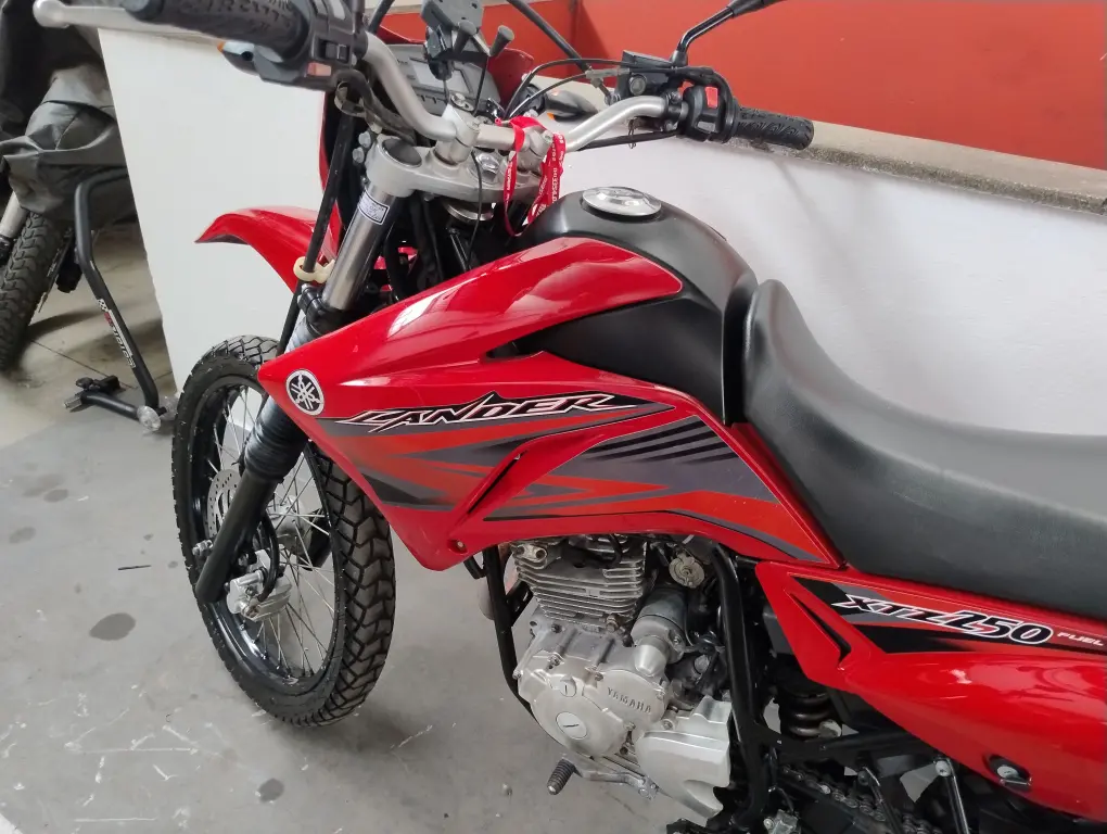 YAMAHA XTZ 250 - Foto