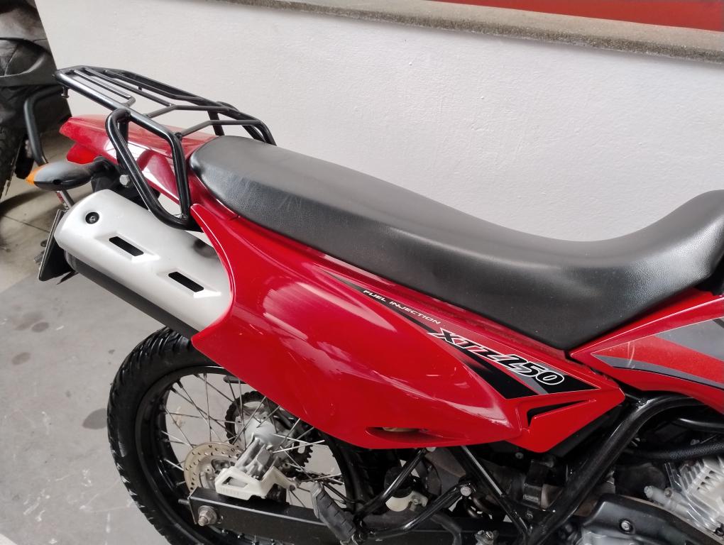 YAMAHA XTZ 250 - Foto