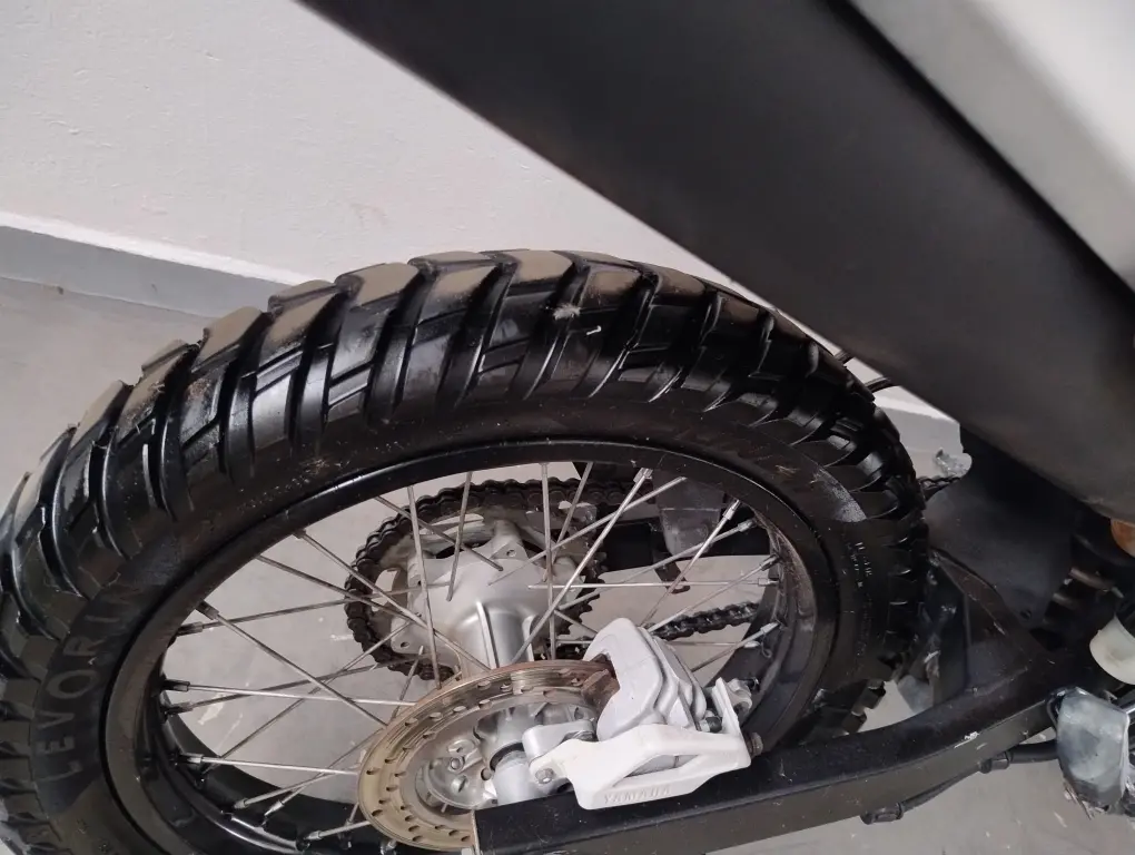 YAMAHA XTZ 250 - Foto