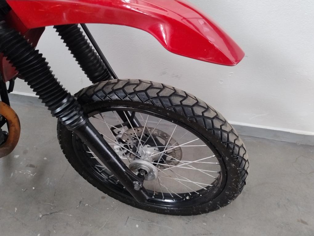 YAMAHA XTZ 250 - Foto