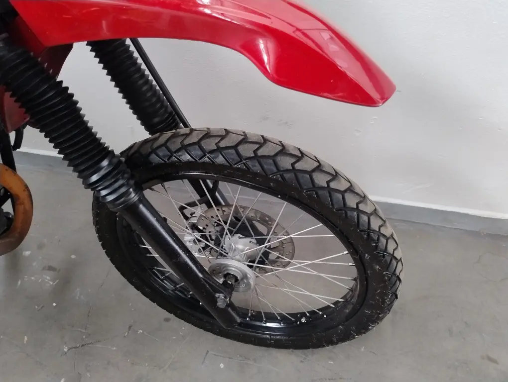 YAMAHA XTZ 250 - Foto