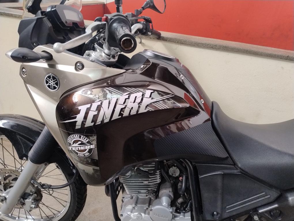 YAMAHA XTZ 250 - Foto