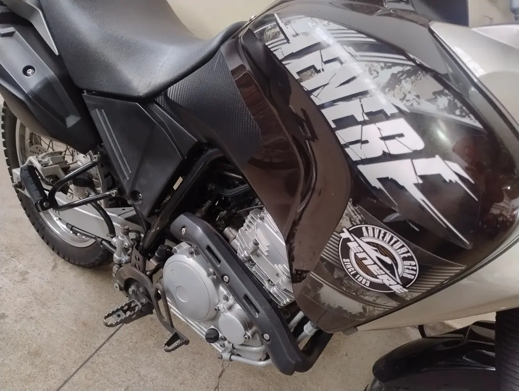 YAMAHA XTZ 250 - Foto