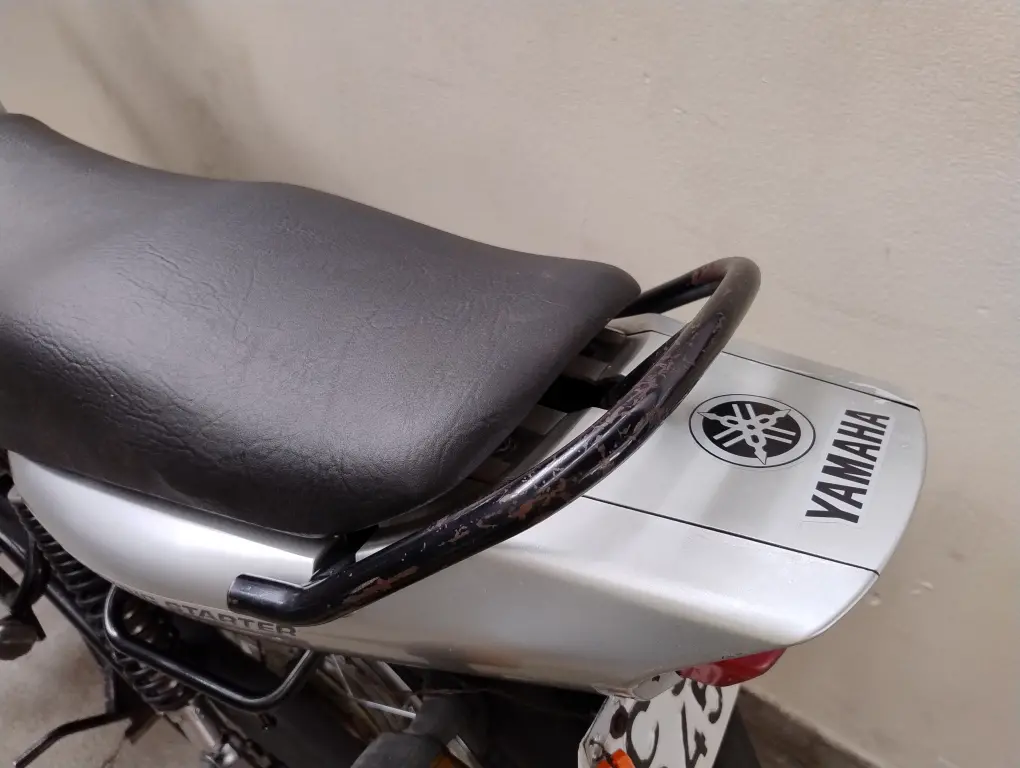 YAMAHA YBR 125 - Foto