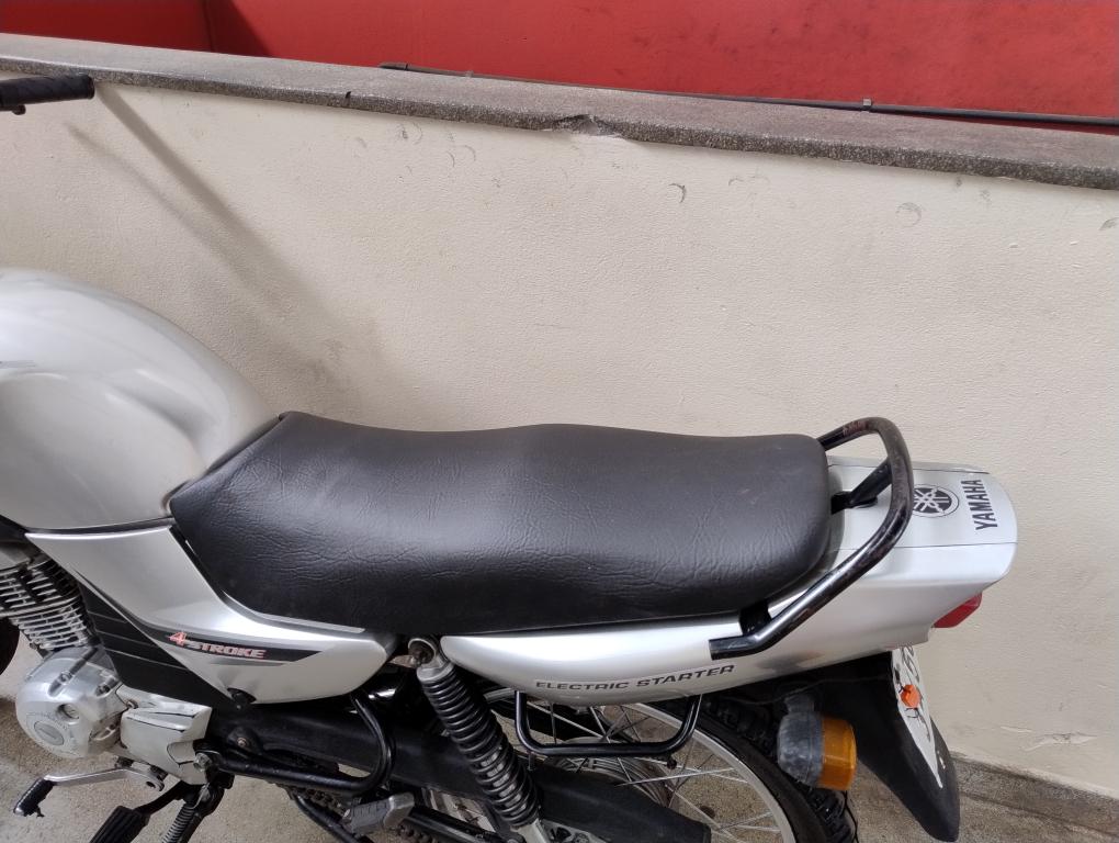 YAMAHA YBR 125 - Foto