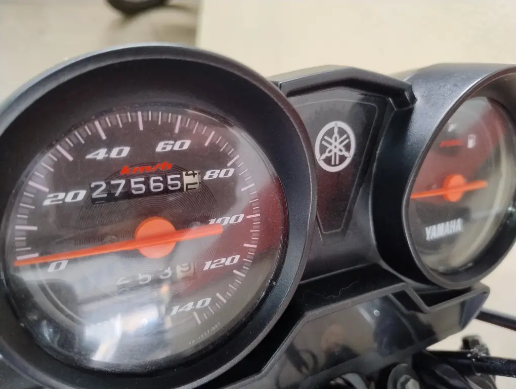 YAMAHA YBR 125 - Foto