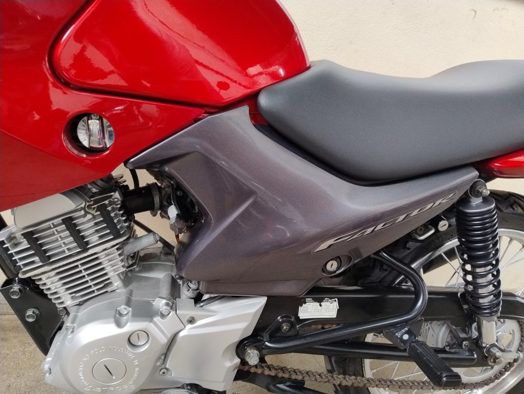 YAMAHA YBR 125 - Foto