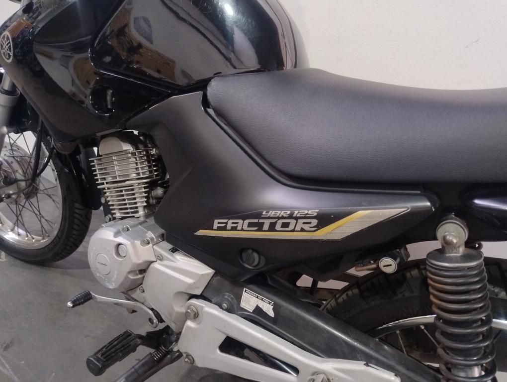 YAMAHA YBR 125 - Foto