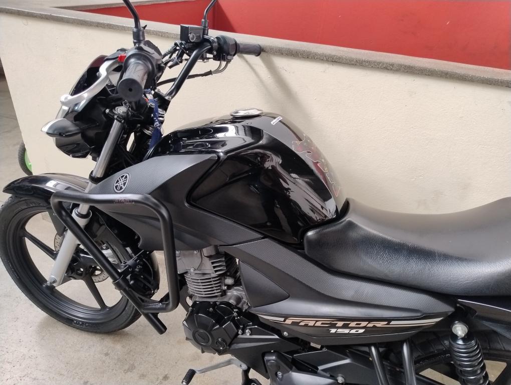 YAMAHA YBR 150 - Foto