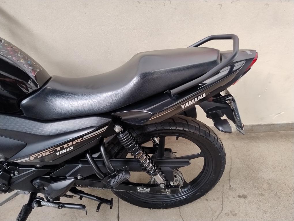 YAMAHA YBR 150 - Foto