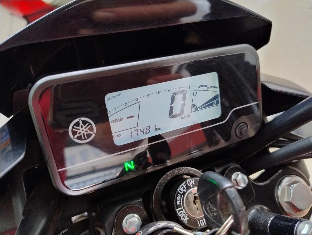 YAMAHA YBR 150 - Foto