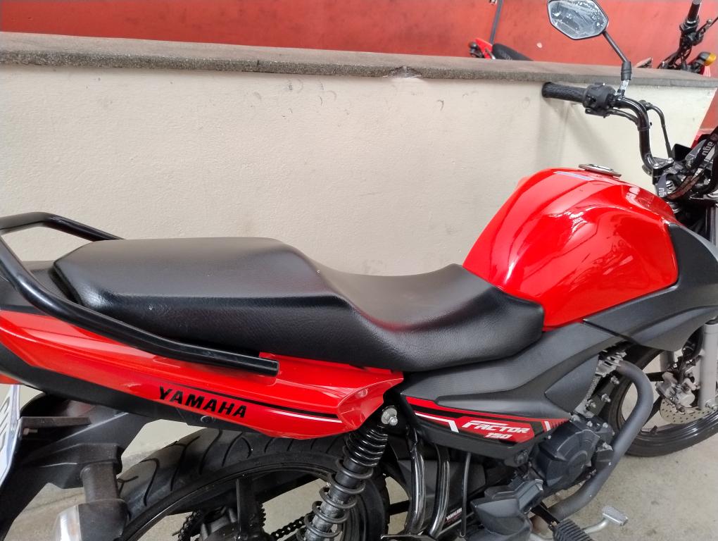YAMAHA YBR 150 - Foto