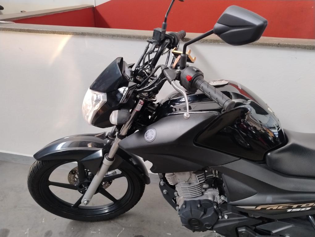YAMAHA YBR 150 - Foto