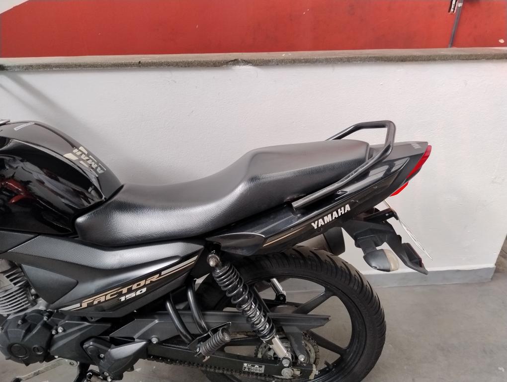 YAMAHA YBR 150 - Foto