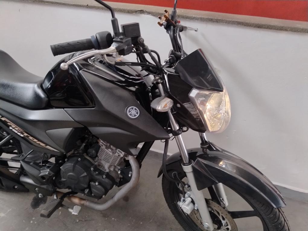 YAMAHA YBR 150 - Foto