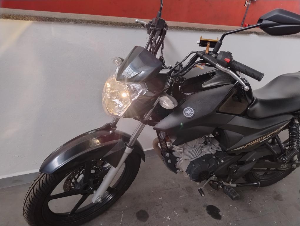 YAMAHA YBR 150 - Foto