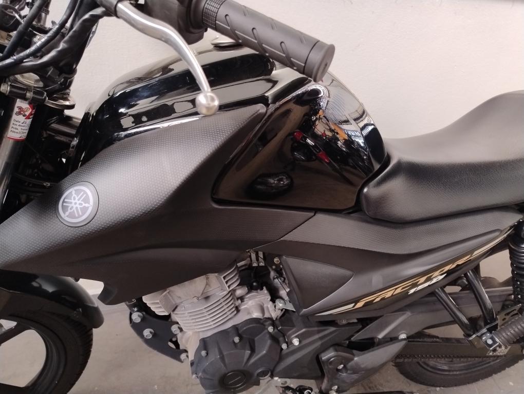 YAMAHA YBR 150 - Foto