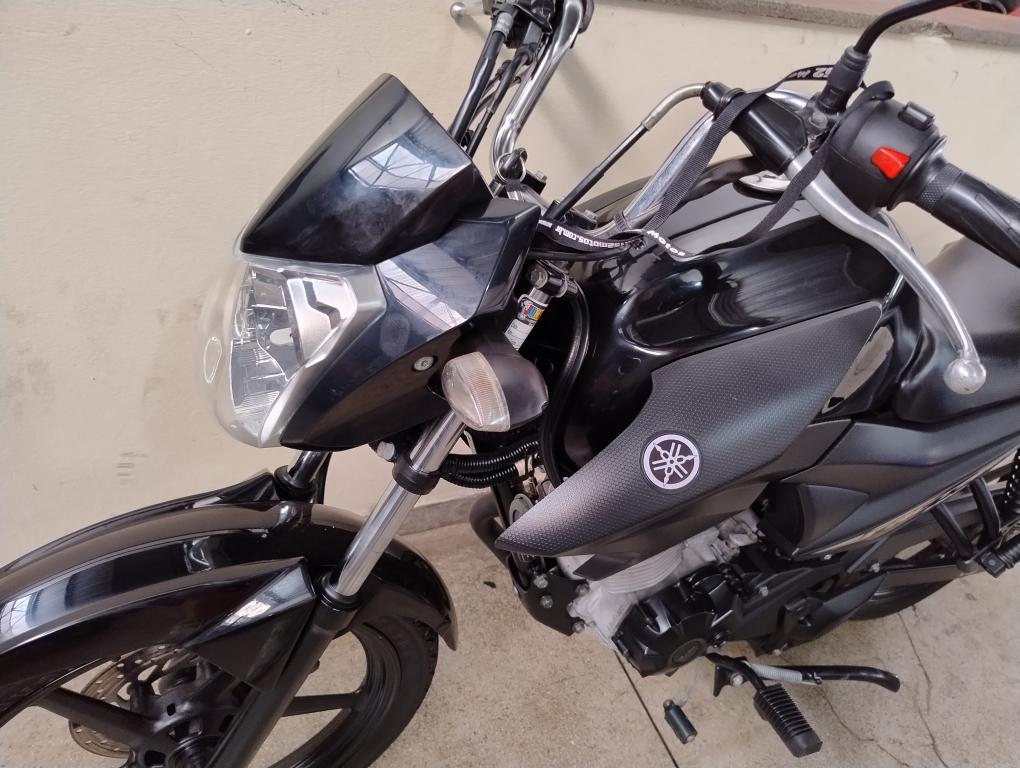 YAMAHA YBR 150 - Foto