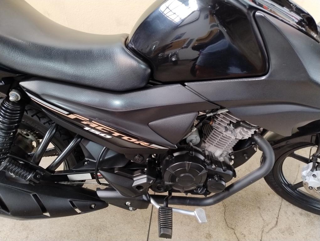 YAMAHA YBR 150 - Foto