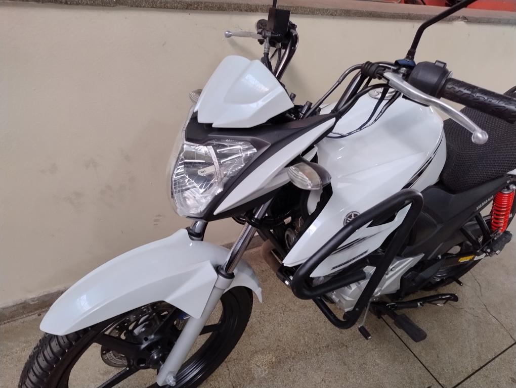 YAMAHA YS Fazer 150 - Foto