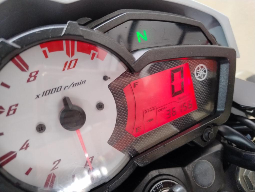 YAMAHA YS Fazer 150 - Foto