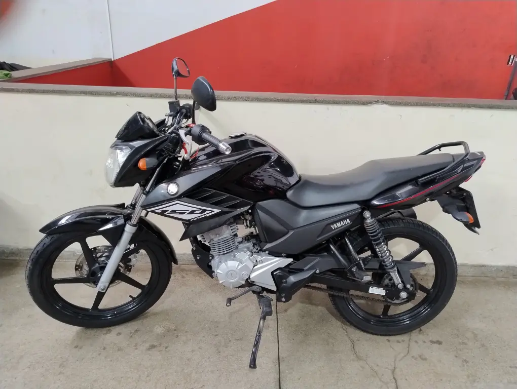YAMAHA YS Fazer 150 - Foto