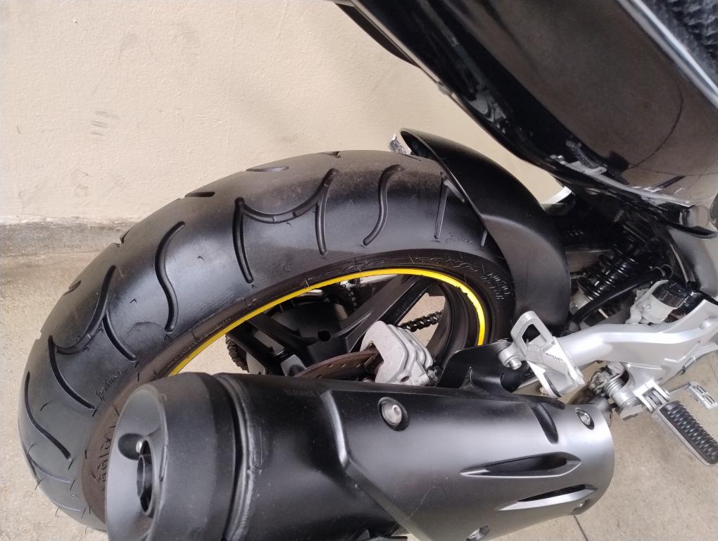 YAMAHA YS Fazer 250 - Foto