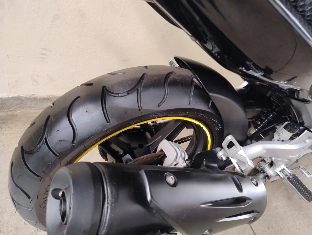 YAMAHA YS Fazer 250 - Foto