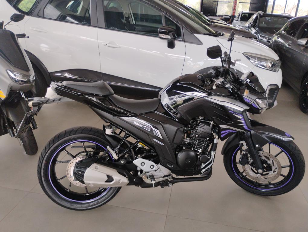 YAMAHA YS Fazer 250 - Foto
