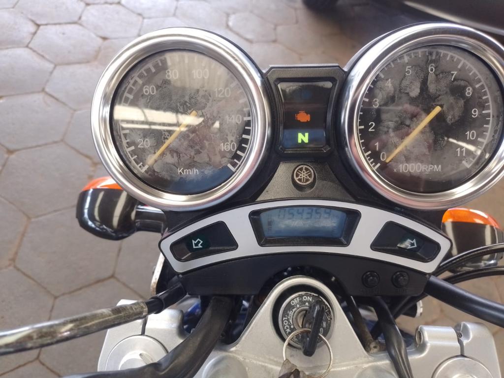 YAMAHA YS Fazer 250 - Foto