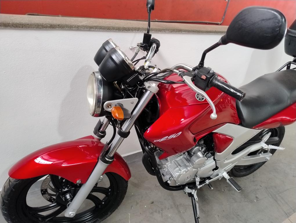 YAMAHA YS Fazer 250 - Foto