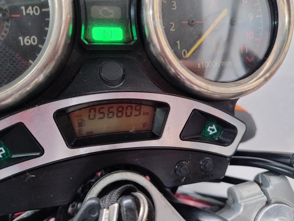 YAMAHA YS Fazer 250 - Foto