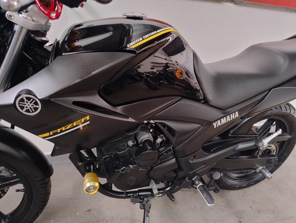 YAMAHA YS Fazer 250 - Foto
