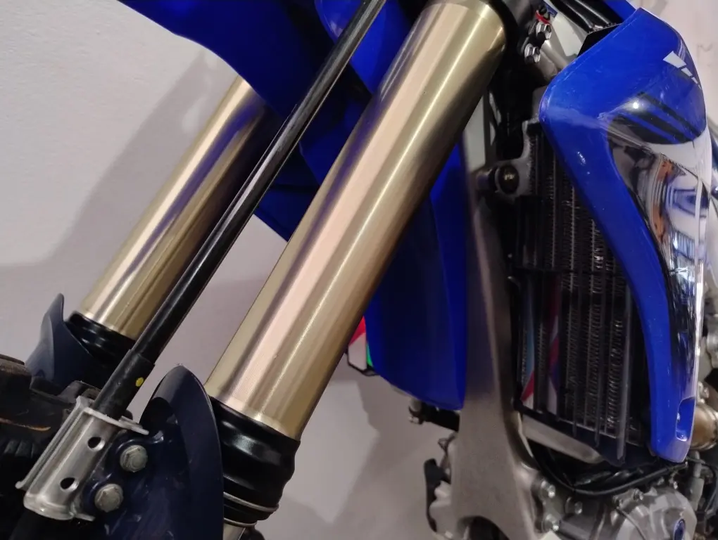 YAMAHA YZ 450 F - Foto