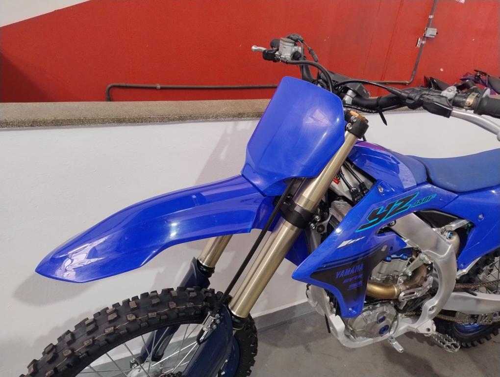 YAMAHA YZ 450 F - Foto