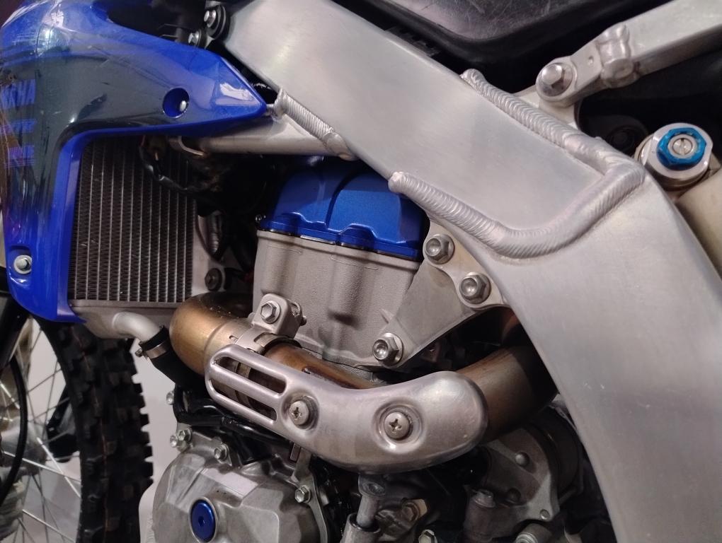 YAMAHA YZ 450 F - Foto