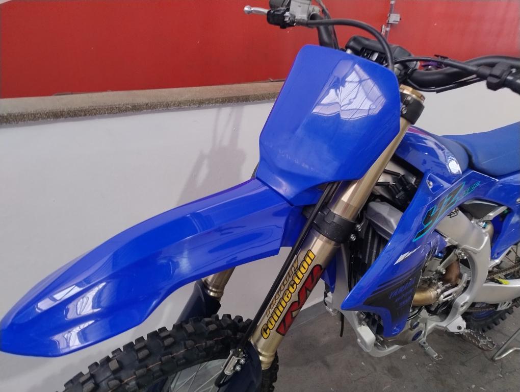YAMAHA YZ 450 F - Foto