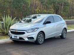 CHEVROLET Onix Hatch 1.4 4P FLEX ADVANTAGE AUTOMTICO