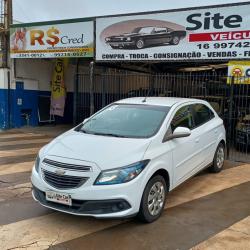 CHEVROLET Onix Hatch 1.4 4P FLEX LT