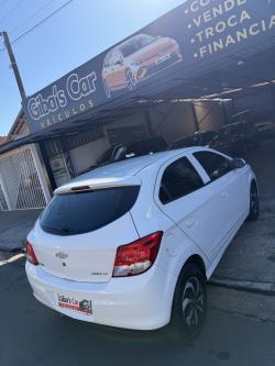 CHEVROLET Onix Hatch 1.0 4P FLEX LT