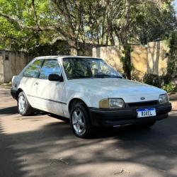 FORD Escort 1.6 GL