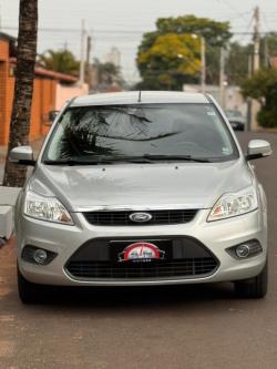 FORD Focus Hatch 2.0 16V 4P GHIA