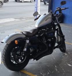 HARLEY DAVIDSON Sportster XL 883 IRON