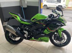 KAWASAKI ZX-4R 