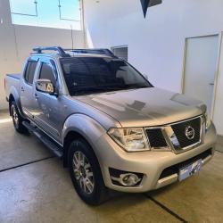 NISSAN Frontier 2.5 SE 4X4 TURBO DIESEL CABINE DUPLA