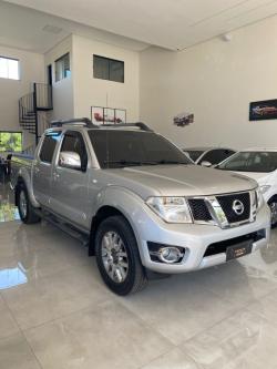 NISSAN Frontier 2.5 SL 4X4 TURBO DIESEL CABINE DUPLA AUTOM�TICO