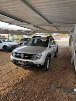 RENAULT Oroch 1.6 16V FLEX SCE ICONIC