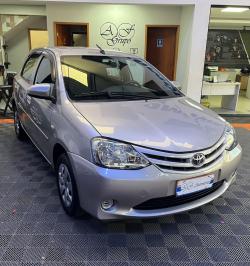 TOYOTA Etios Hatch 1.3 16V 4P FLEX X AUTOM�TICO